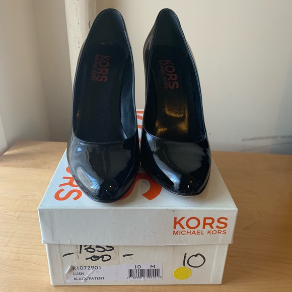 Black Patent Leather KORS Michael Kors stilettos - Picture 2 of 8